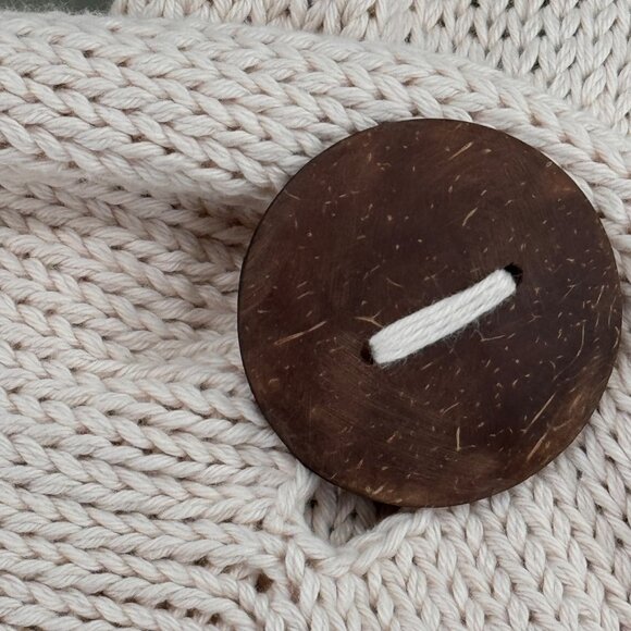 Pure Hand-Knit scarf wrap Cotton Shawl Large Wooden Buttons ivory sweater knit - Picture 6 of 9